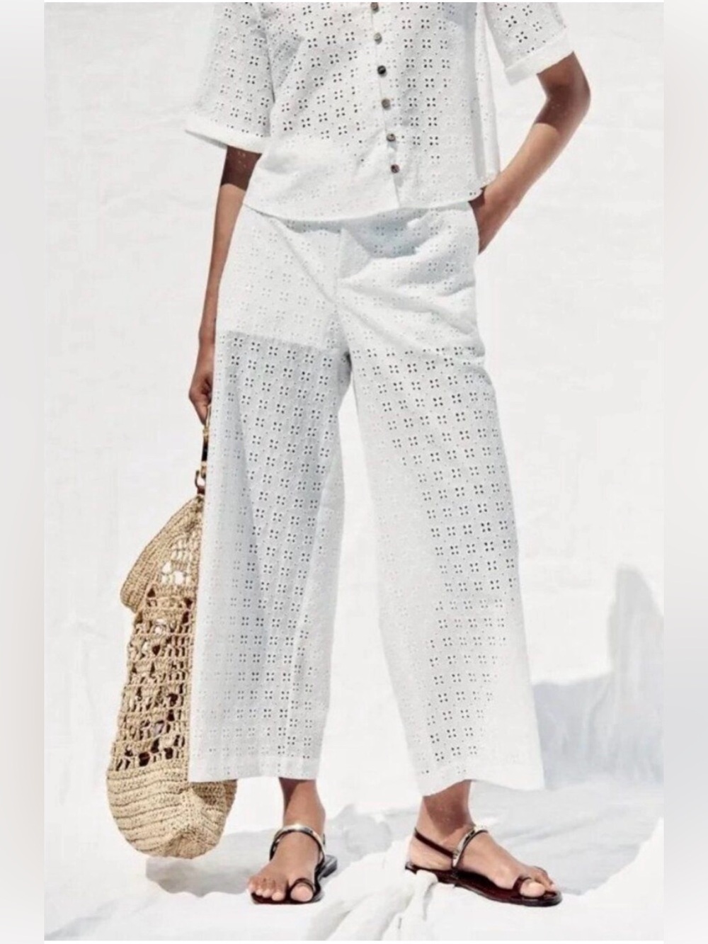 Zara Eyelet Cropped Pants